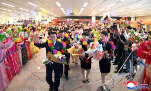 DPRK Women Footballers Return Home 1