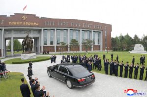 2 001