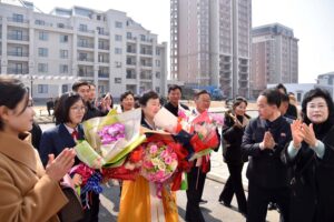 Bereaved Families of Martyrs Move into New Flats in Saeppyol Street 3