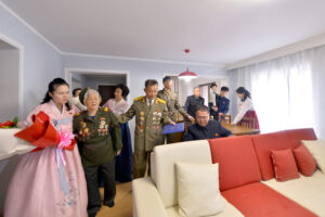 Bereaved Families of Martyrs Move into New Flats in Saeppyol Street 2