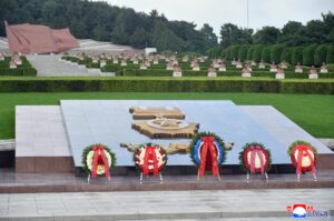 2 005 (1)