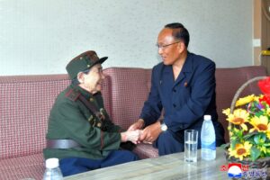 Senior State Officials Visit Families of War Veterans Ahead of Victory Day 5