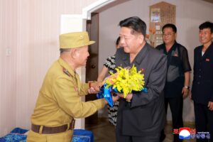 Senior State Officials Visit Families of War Veterans Ahead of Victory Day 7